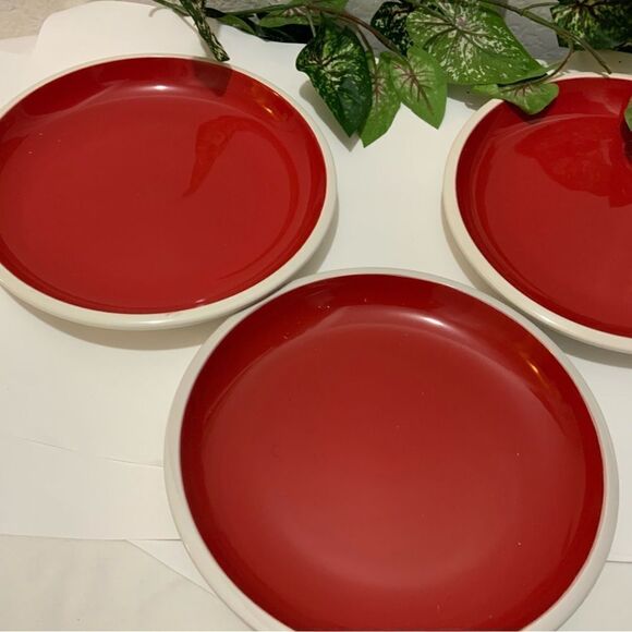 COPY - Rachael Ray Rise Red Salad Lunch Plates Stoneware 9" set of 3 P4 - Picture 4 of 6